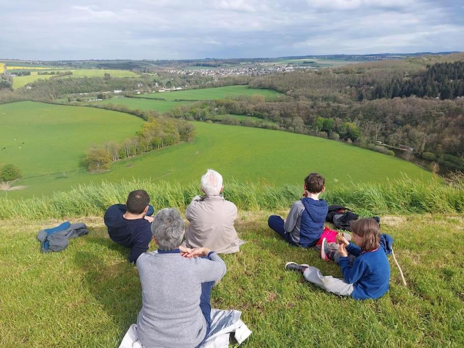 La Cigogne, Moderne, Spacieux Et Bien Place Thury-Harcourt-le-Hom Exterior foto